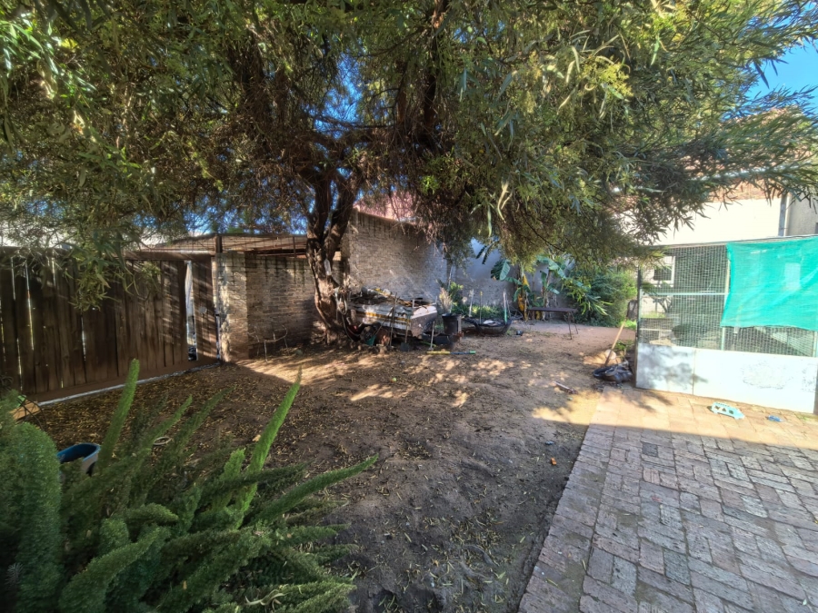 6 Bedroom Property for Sale in Parys Free State